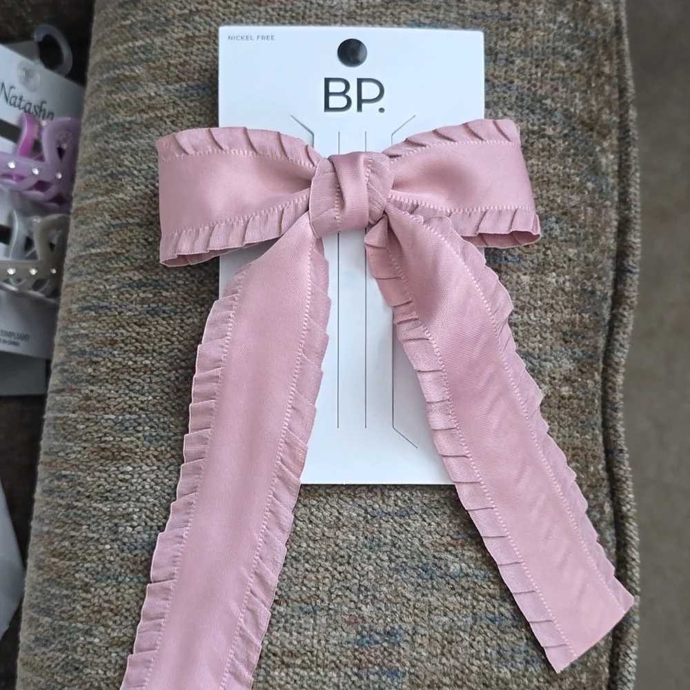 Nordstrom Couture Pink and White Hair Clips